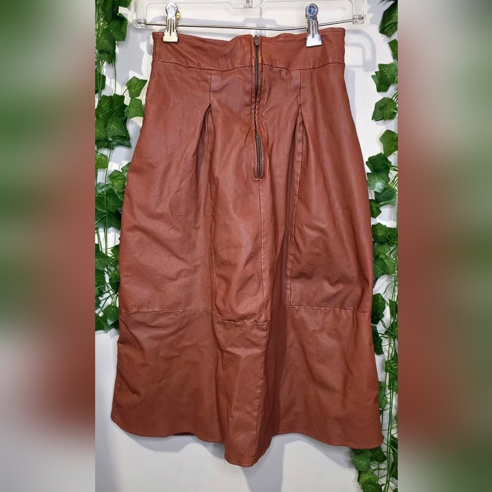 Sz 4 • Bod & Christensen Leather Skirt - Picture 2 of 3